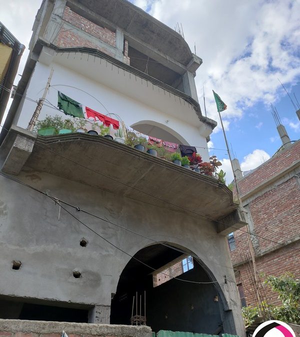 URGENT SALE – 3-storey building – 19 ft x 51 ft – Sought-after location – CHECKON